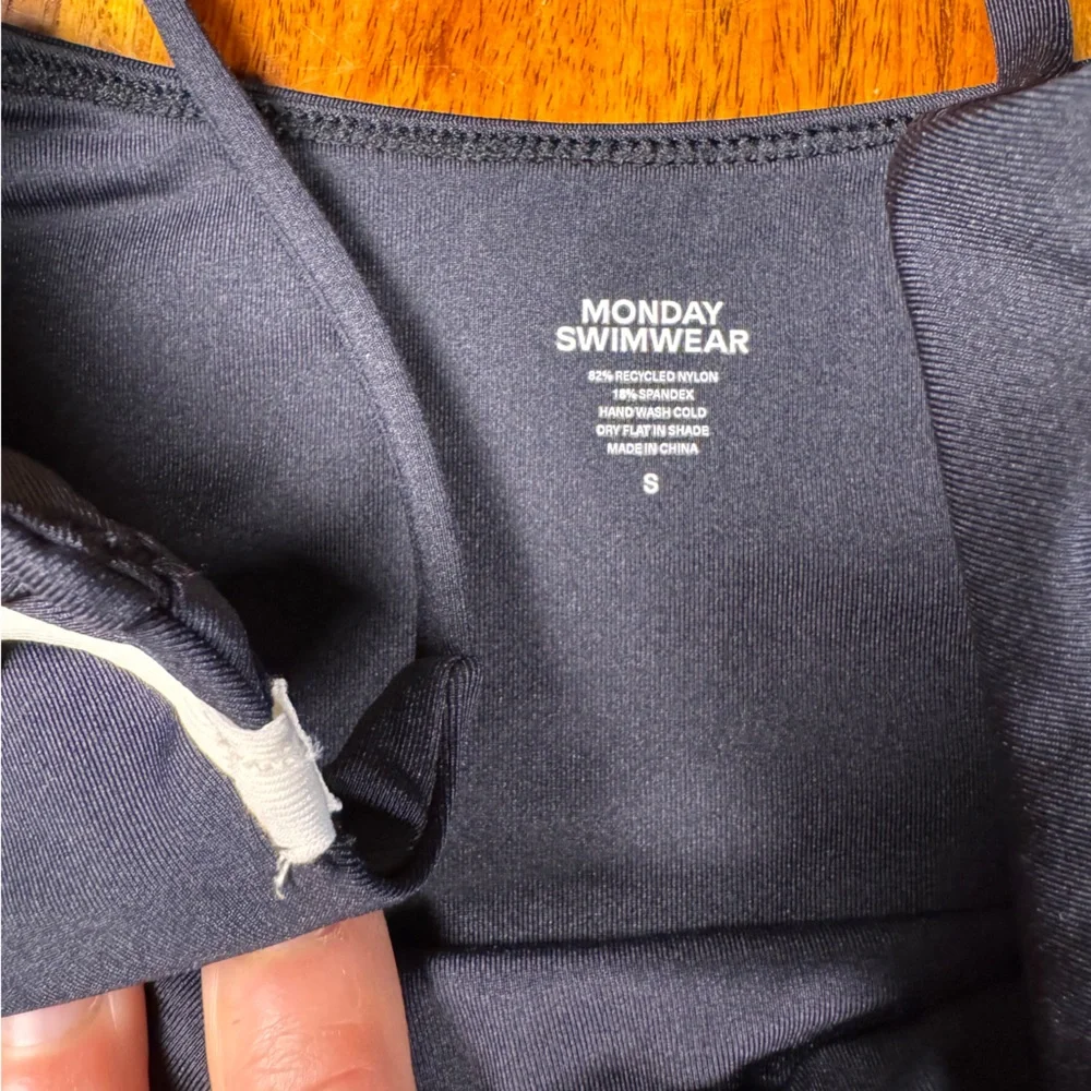 MONDAY SWIMWEAR Sausalito Black/Ivory Size Small - Picture 5 of 6